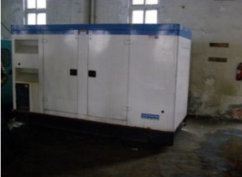 信宜康明斯150kw大型柴油二手发电机组 信宜康明斯150kw大型柴油二手发电机组